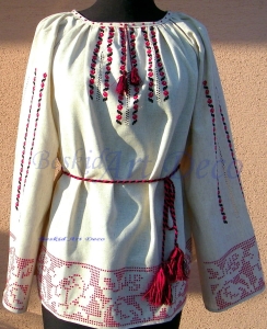 Soroczka  damska  jak koronkowa