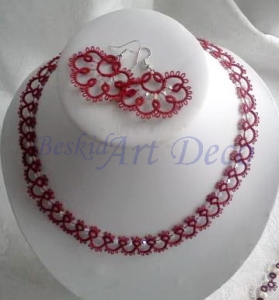 Komplet bizuterii frywolitkowej z kryształkami