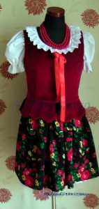 Folkowy komplet- do restauracji,kawiarnii ,dla hostessy,kelnerki ,dla KGW