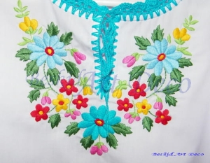 Haftowana ręcznie bluzeczka 3-5 lat