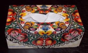 Chustecznik zdobiony decoupage
