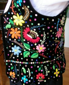 Gorset , kubrak dziewczęcy Krakowski -haft ręczny UNIKAT !!!