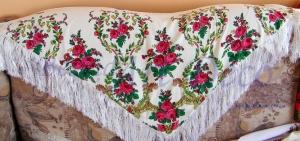 Chusta  ,jedwabne frędzle,biała- Beskid ArtDeco